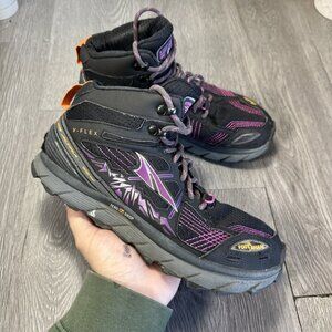 Altra Women's Lone Peak Mid Mesh 3.5 Trail Shoe Size 7.5 Hiking Run